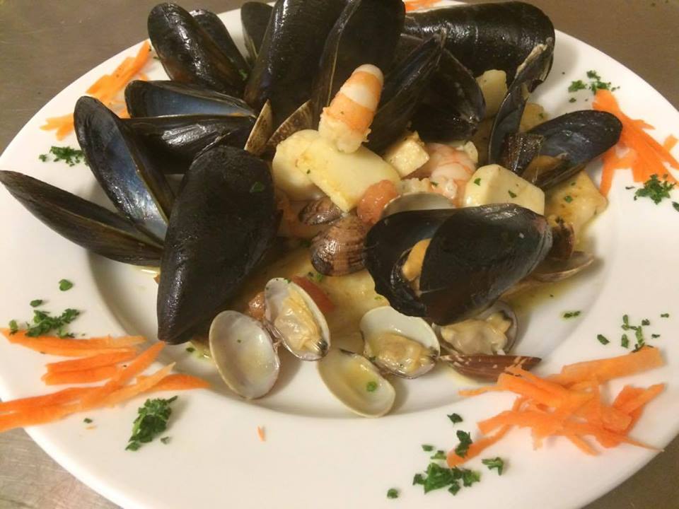 Foto 5 di Osteria della Piazza - Caldana (va)