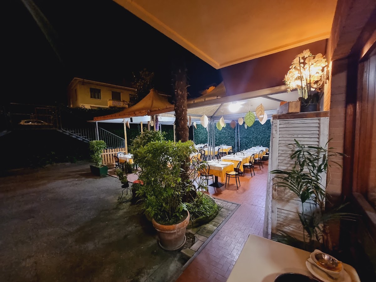 Foto 1 di Ristorante Aprà