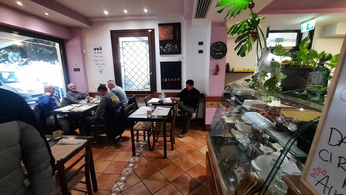 Foto 1 di Trattoria-Pizzeria le Querce