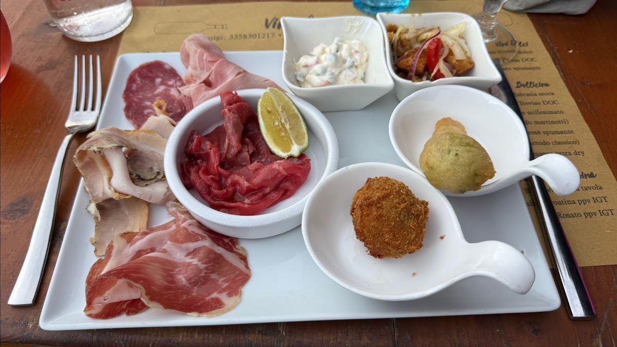 Piatto del menù Menu turistico