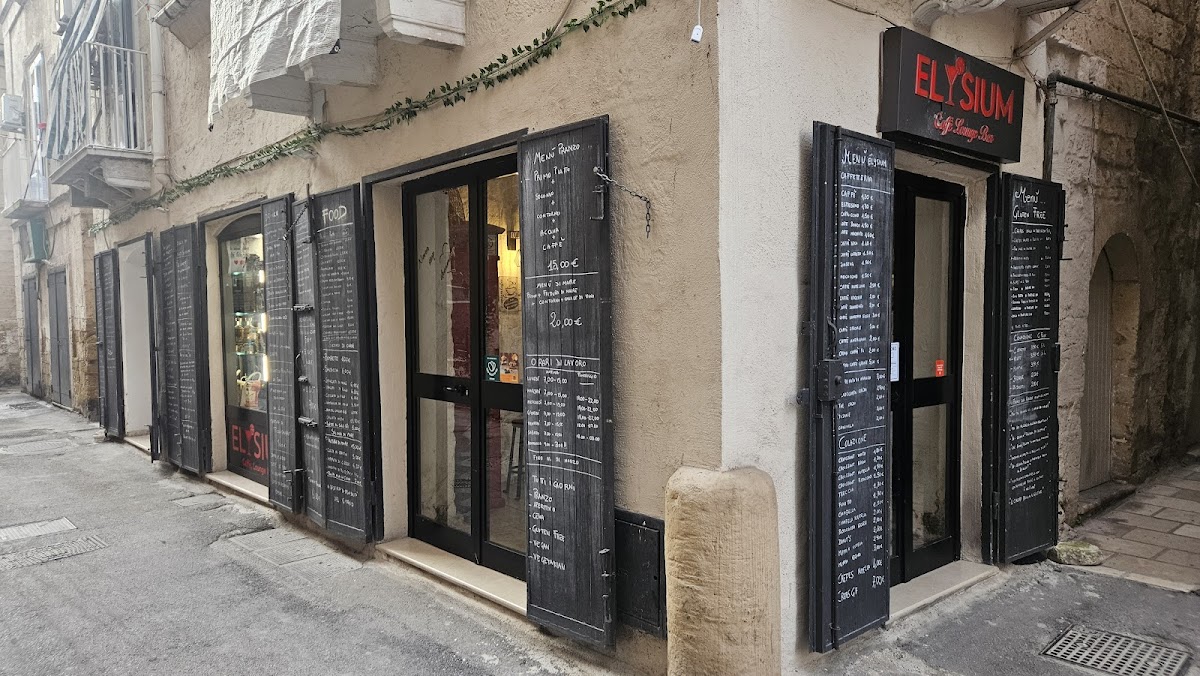 Foto 1 di Elysium - bistrot-Lounge Bar