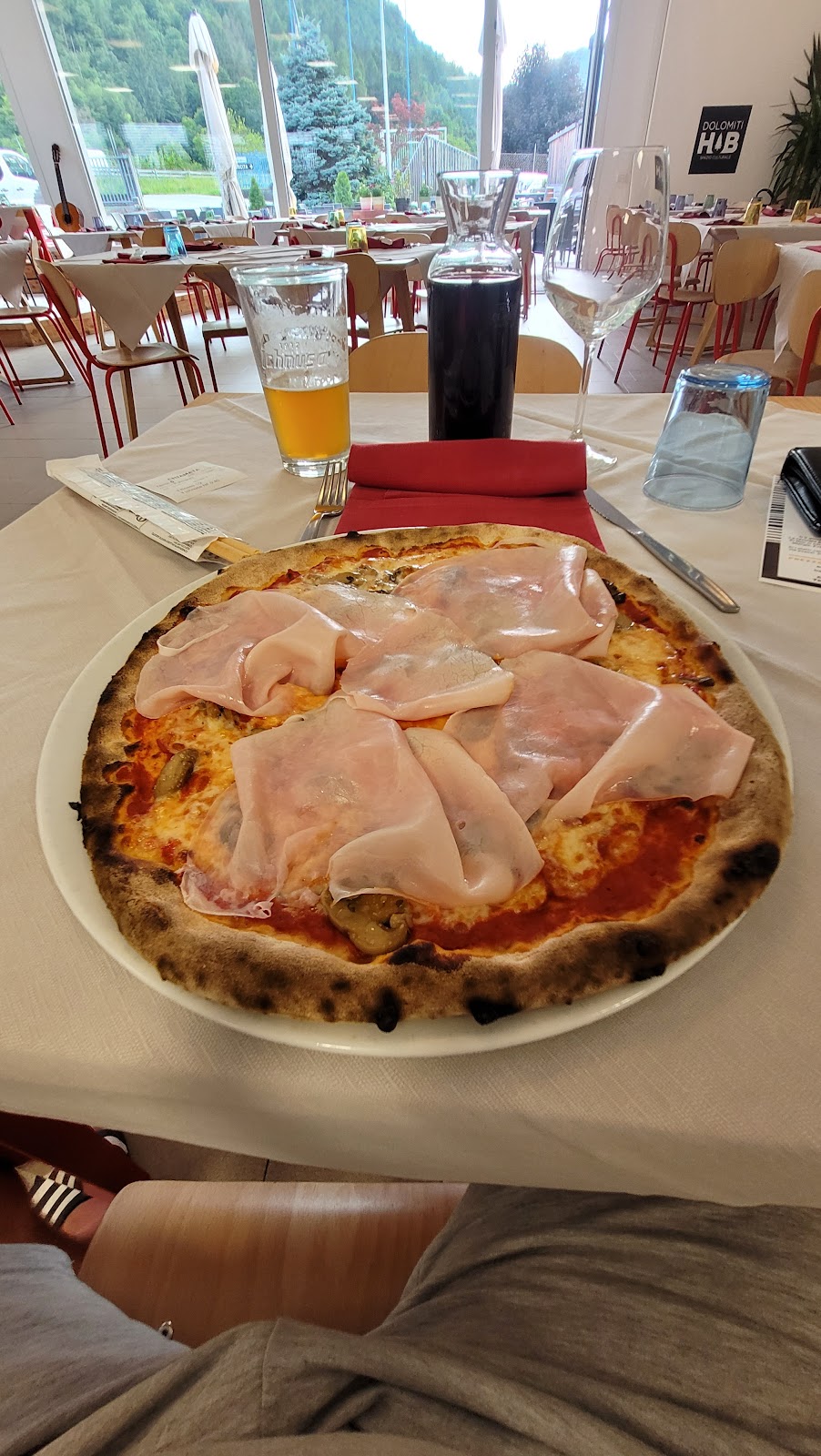 Foto 2 di Bistrot Dolomiti Hub - Cucina e Pizza