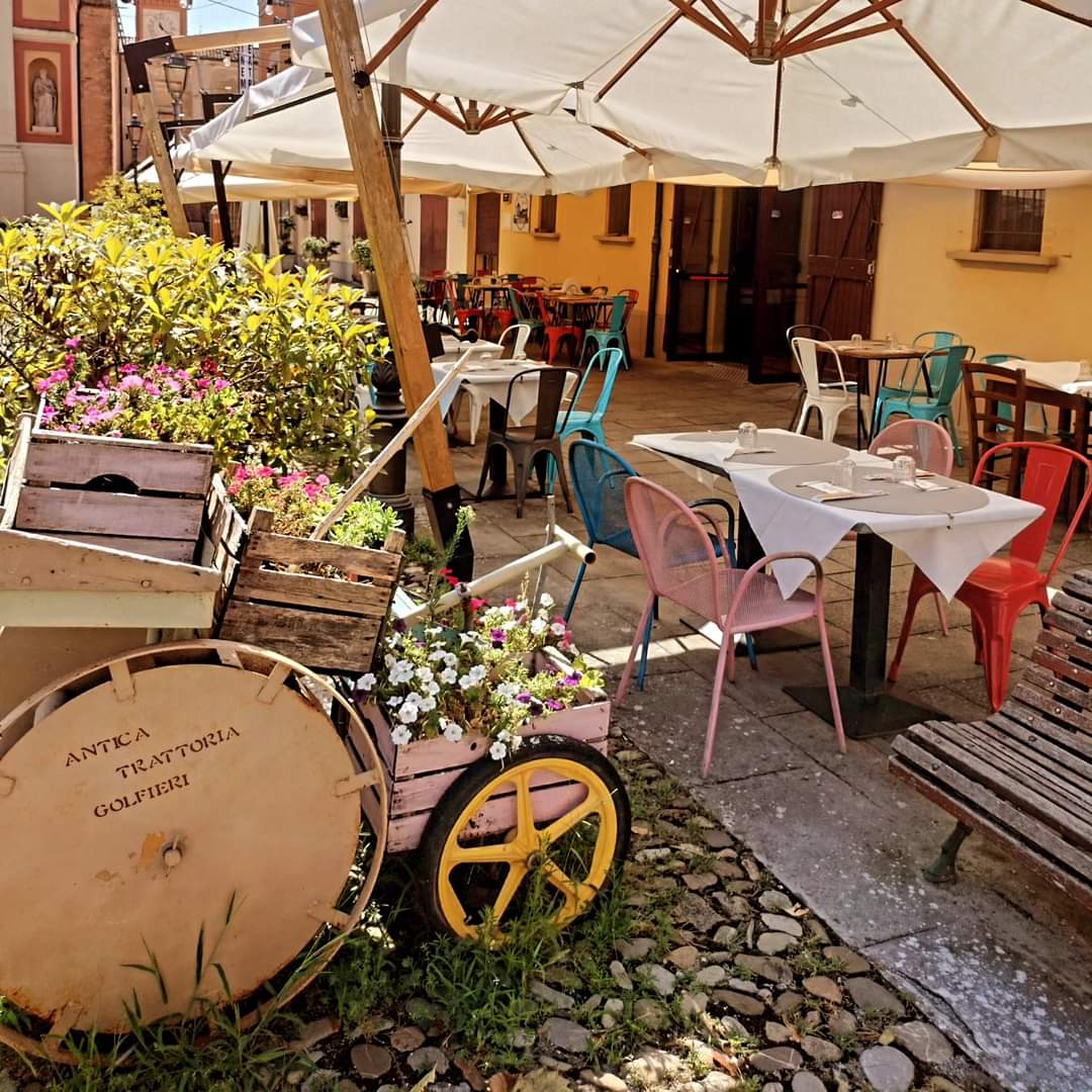 Foto 1 di Antica Trattoria Golfieri