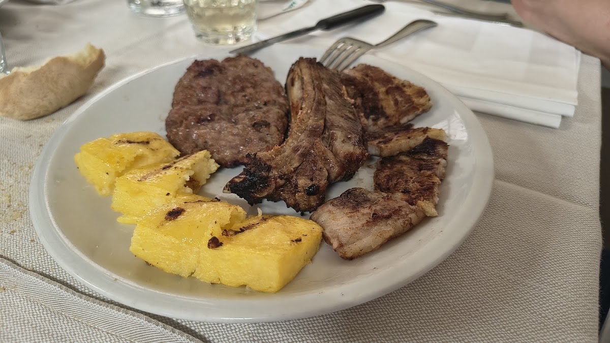 Foto 1 di Trattoria Al Capiteo