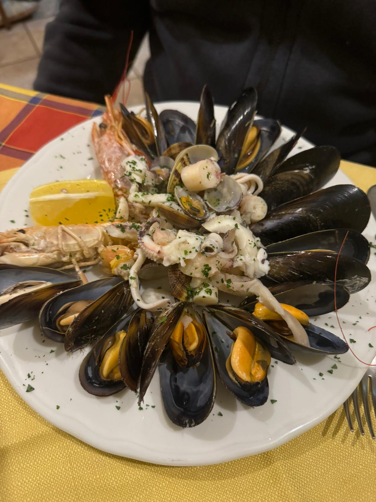 Piatto del menù Menu turistico di Terra