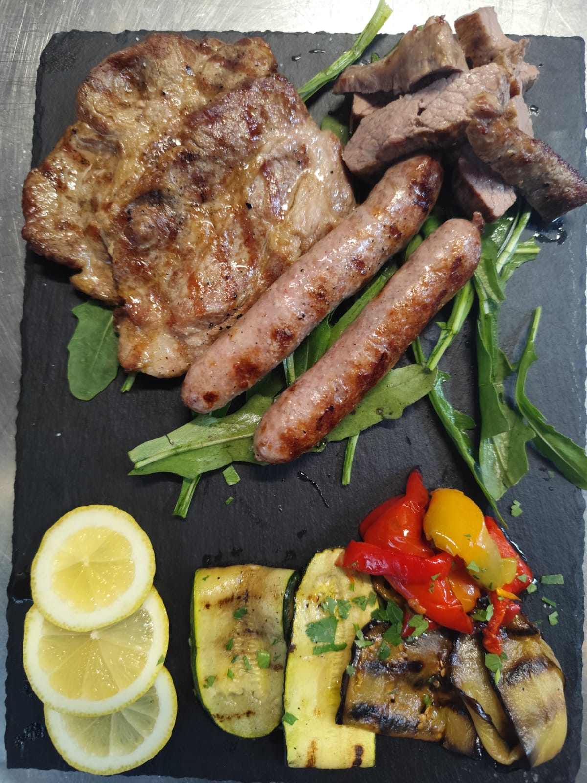 Piatto del menù Menu turistico di Terra